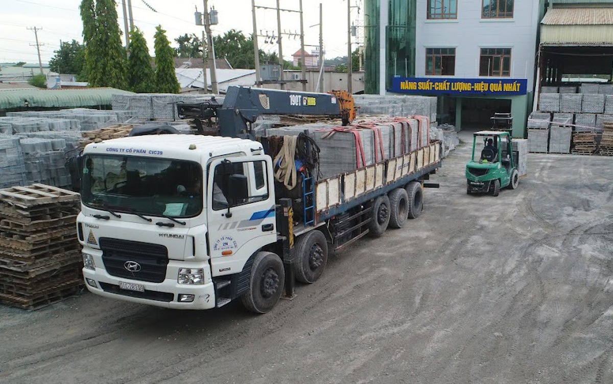Hiếm có: Cổ phiếu tăng nóng, một công ty xây dựng chủ động x