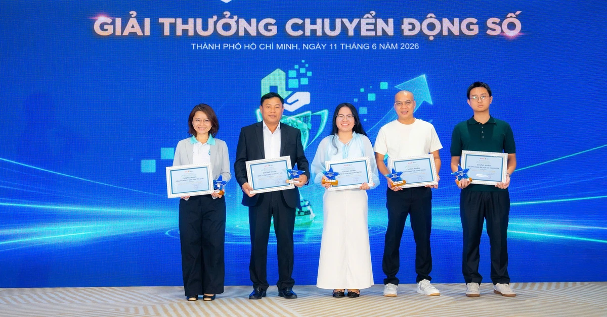 Trao giải cho những hộ kinh doanh chuyển đổi số tiêu biểu tại TP.HCM