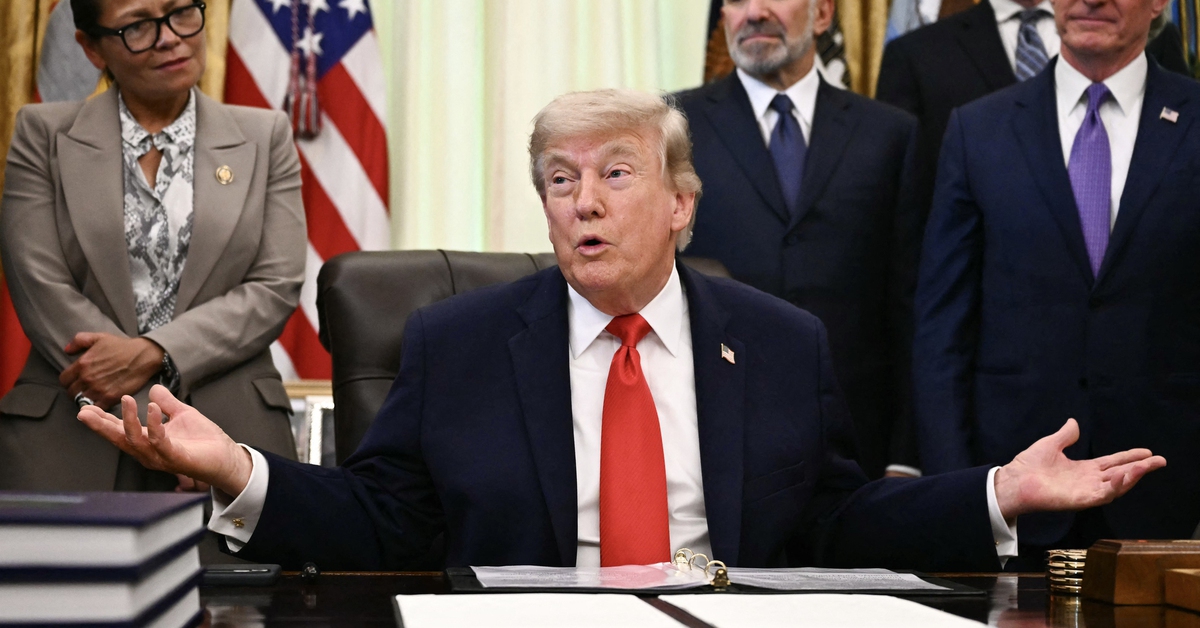Tin tức thế giới 12-6: Ông Trump nói đã đạt thỏa thuận 'tuyệt vời' với Iran; Thị trường hoan hỉ
