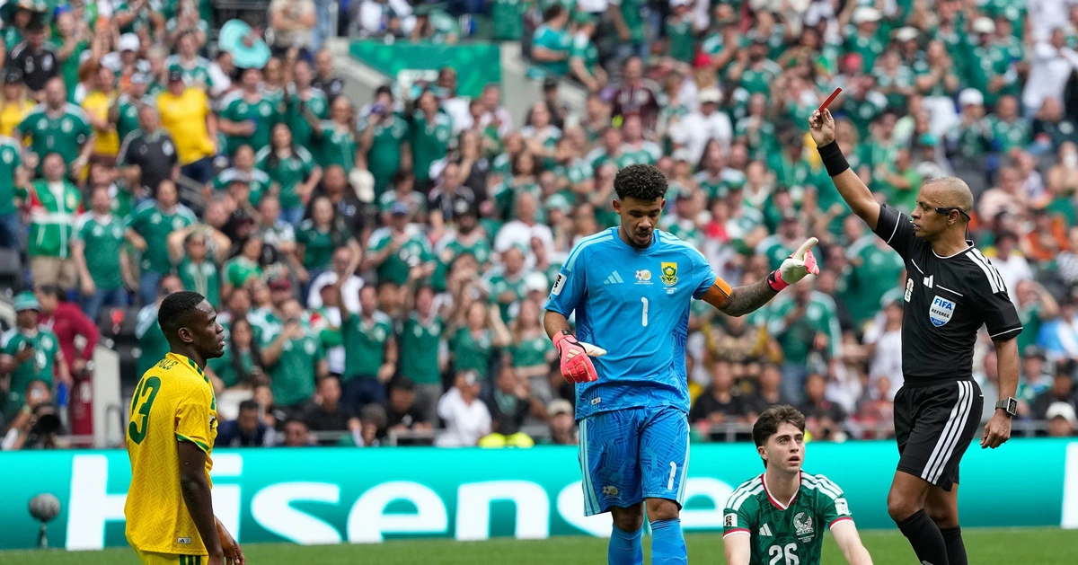 Trận mở màn World Cup 2026 nhiều thẻ đỏ nhất lịch sử khai mạc