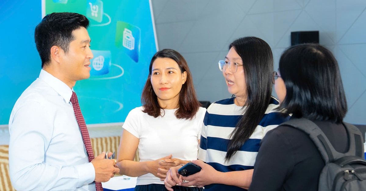 Thanh toán số bùng nổ: Hộ kinh doanh mong chính sách phí ưu đãi