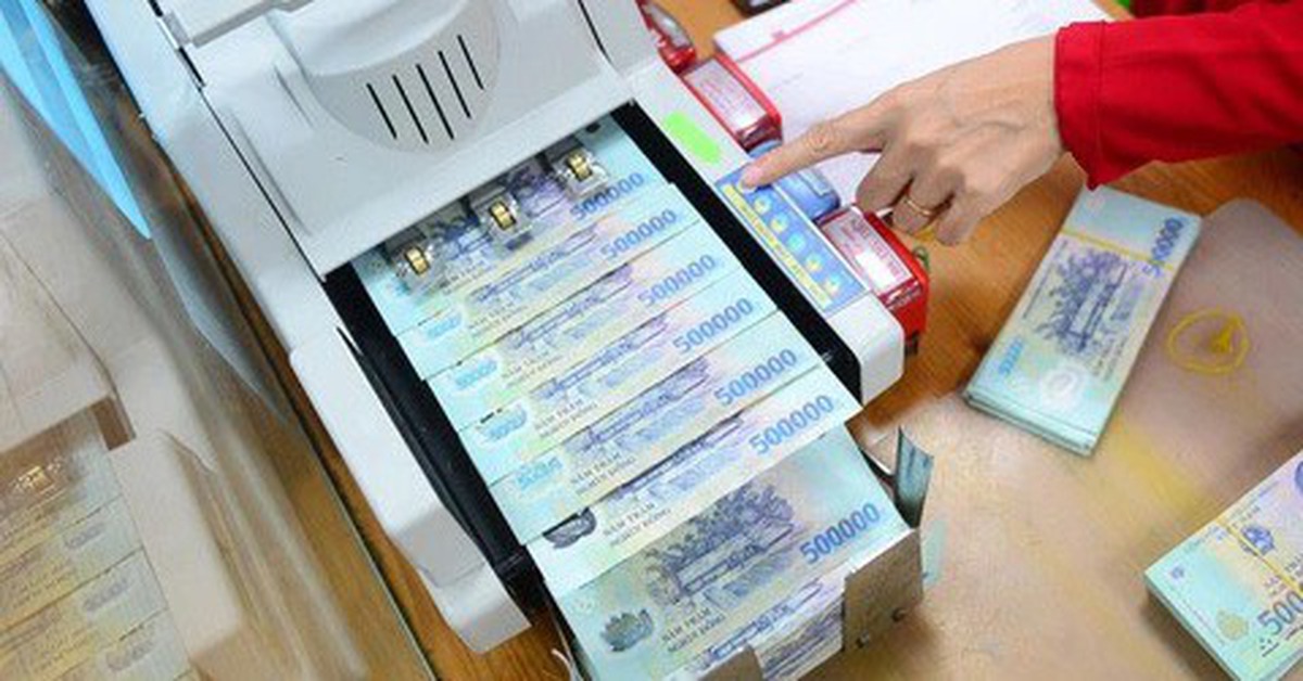 Người dân gửi hơn 10,5 triệu tỉ đồng vào ngân hàng, bỏ xa doanh nghiệp