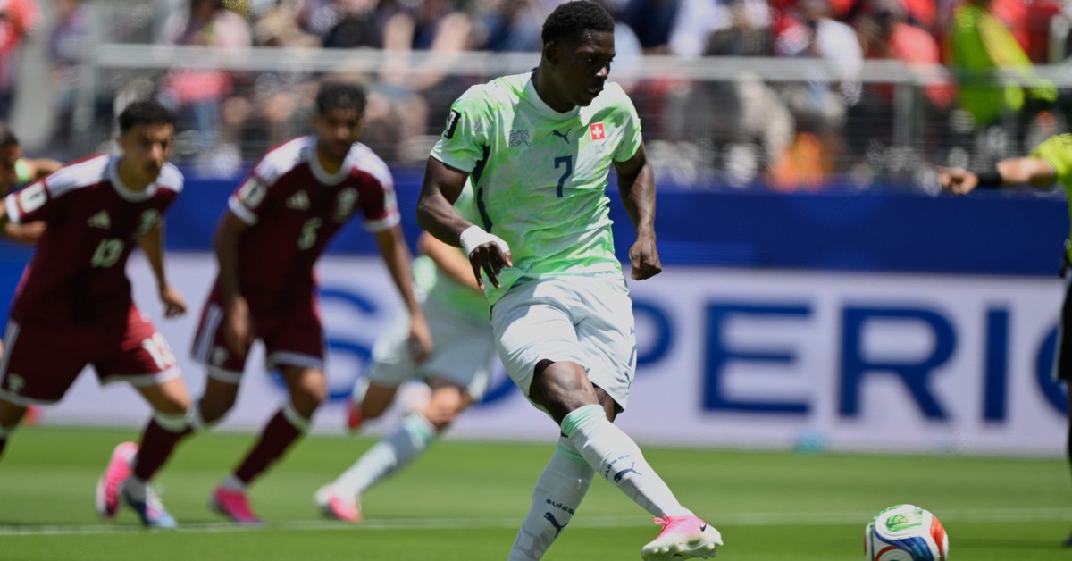 Qatar - Thụy Sĩ (hiệp 1): Embolo mở tỉ số từ quả penalty, đại diện Tây Á chống đỡ vất vả