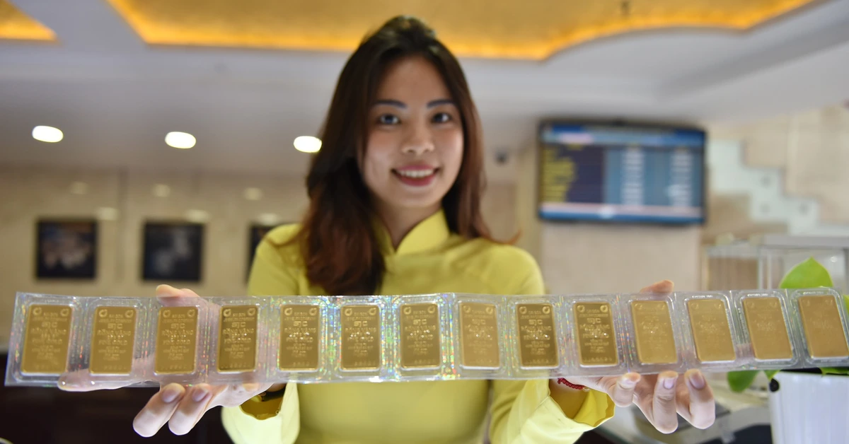Hai ngày, giá vàng SJC tăng lên lại đến 11 triệu đồng/lượng