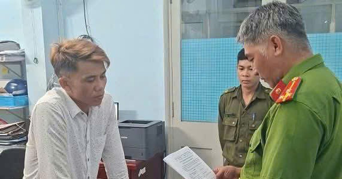 Bắt người dọa chém, khống chế thẩm phán và thư ký tòa đi thẩm định tài sản
