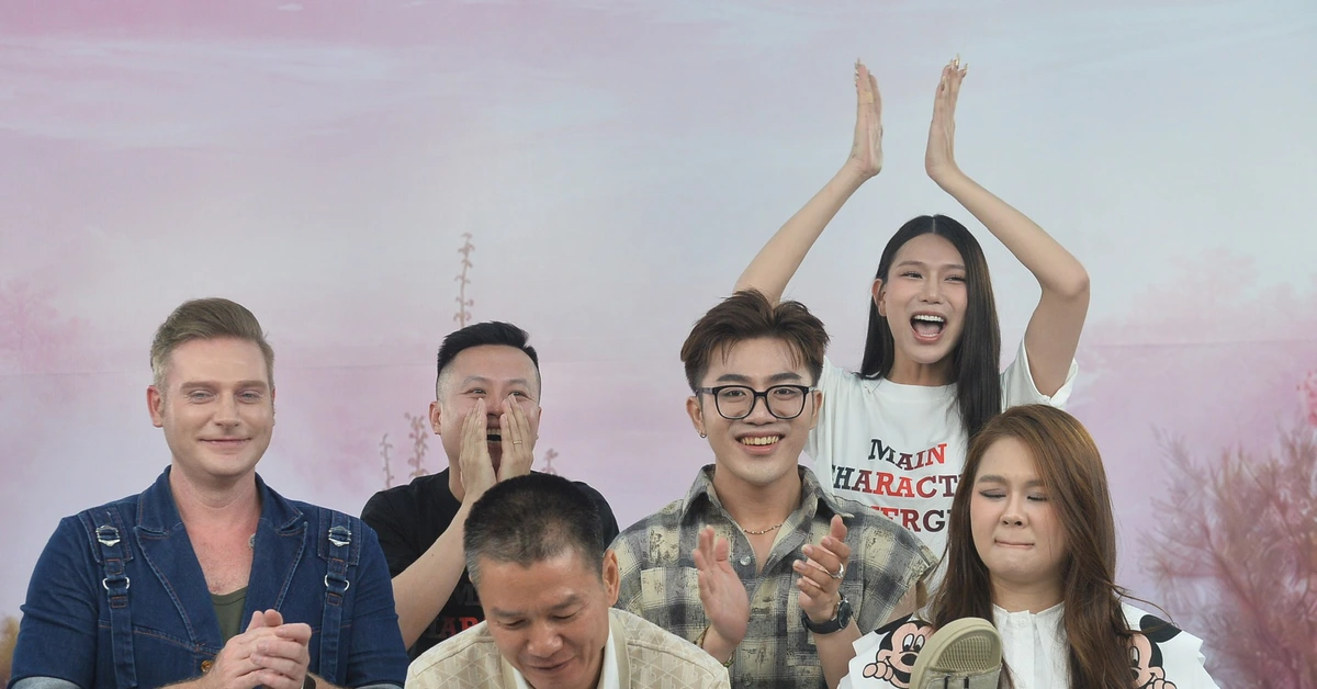Livestream 'Tiếp sức hoa mặt trời': Sau 8 tiếng, bán gần 30.000 sản phẩm