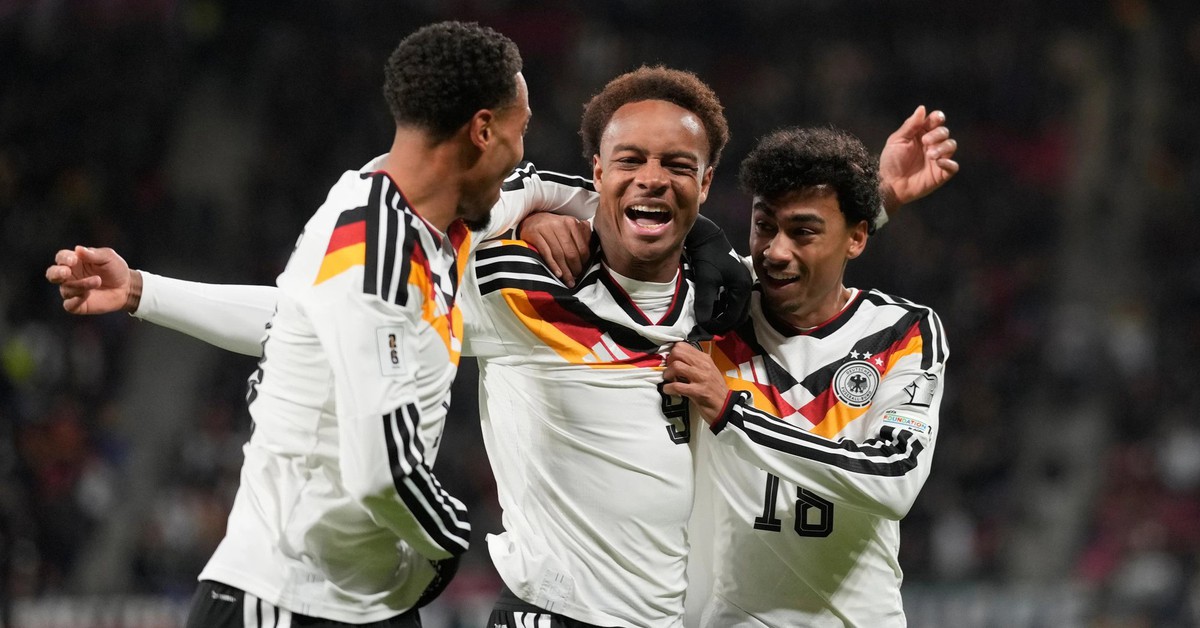 Trực tuyến Đức - Curacao (0h): Đội bóng nhỏ bé nhất World Cup ra sân