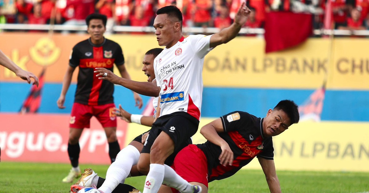 Ninh Bình - Công An TP.HCM (Hiệp 1) 0-0: Bỏ lỡ đáng tiếc