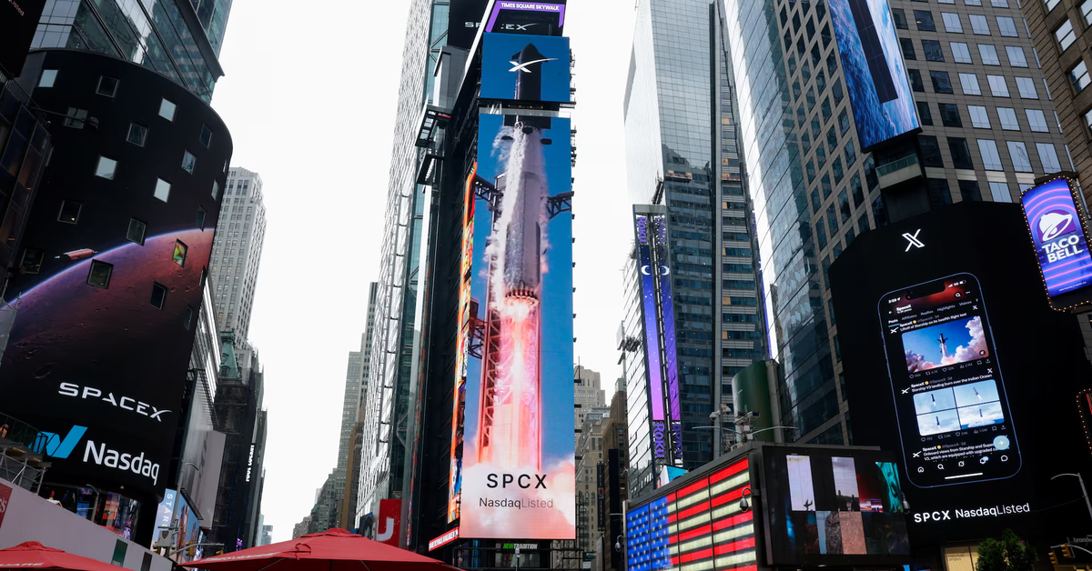 Cổ phiếu SpaceX tiếp tục tăng giá sau màn chào sàn bùng nổ