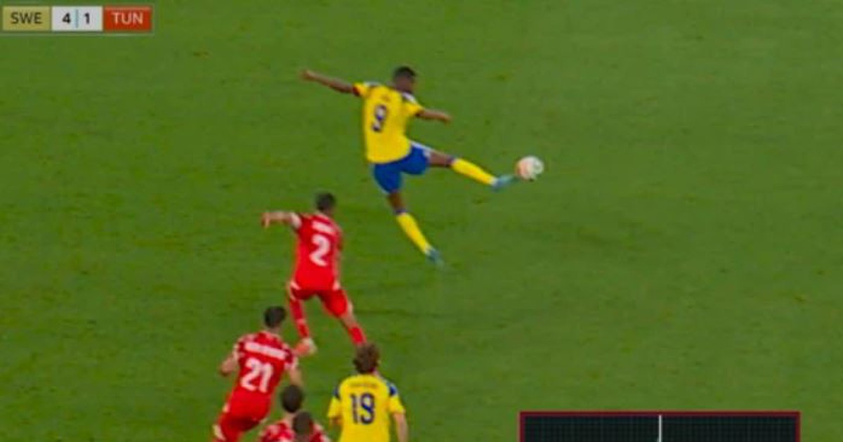 Quả bóng Trionda có gắn chíp phát huy tác dụng ở World Cup 2026