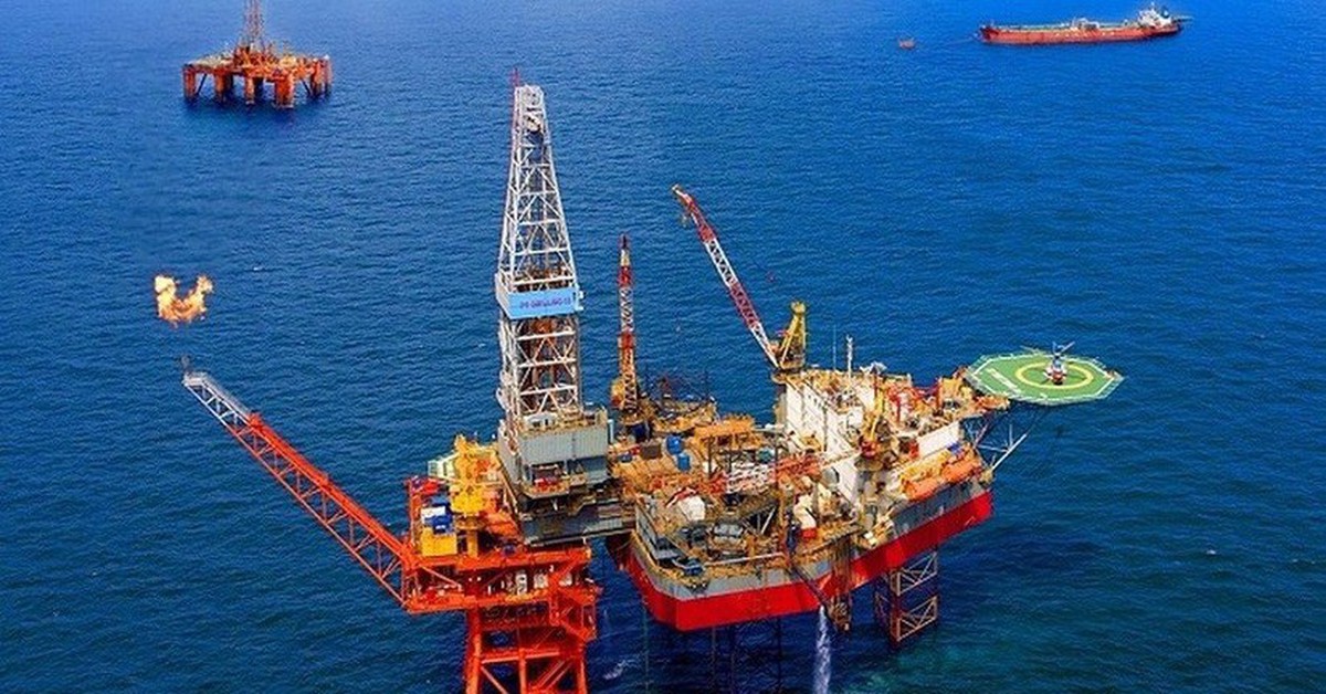 Petrovietnam lãi sau thuế hơn 52.000 tỉ đồng, nắm giữ khoản tiền gửi ngân hàng bằng nửa doanh thu