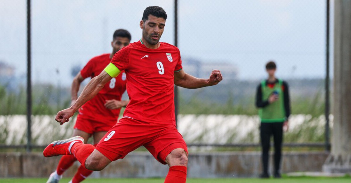 Iran - New Zealand (Hiệp 1): 0-0