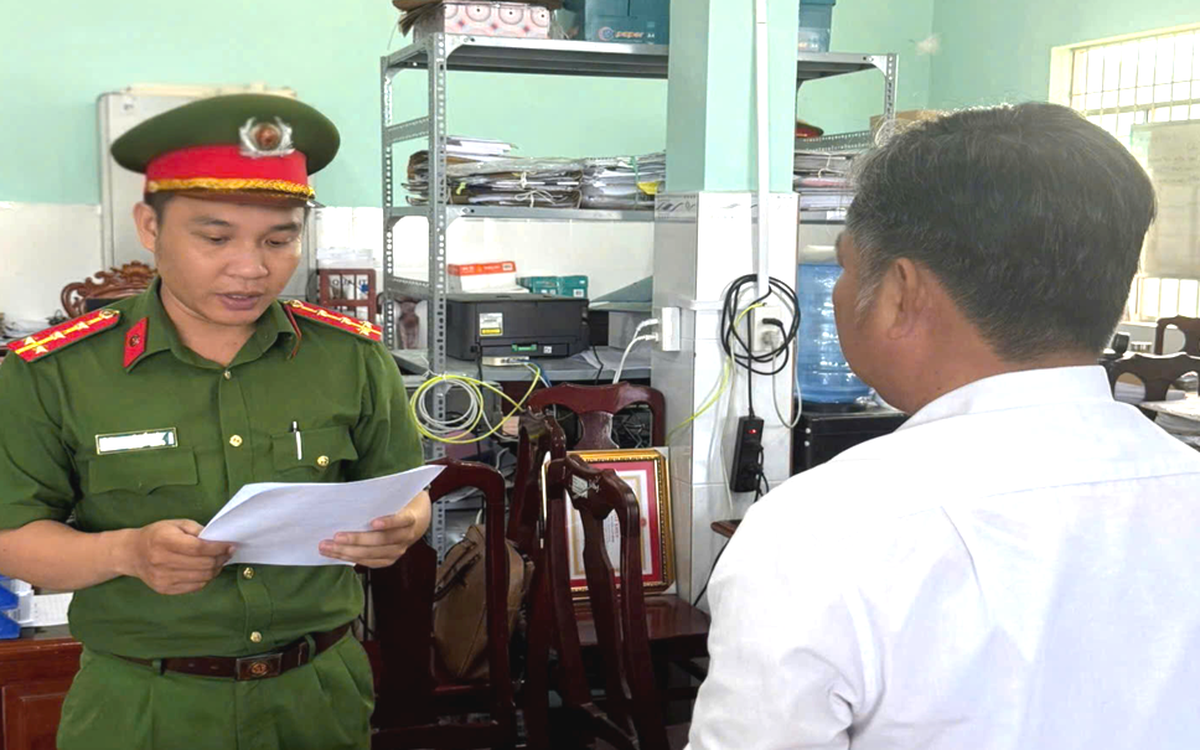 Former Principal and Accountant in Vietnam Prosecuted for Embezzling Over $26,000