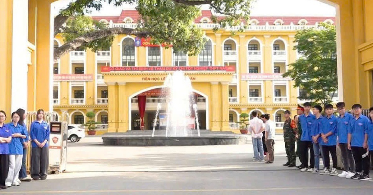 Xác minh phản ánh giám thị yêu cầu thí sinh cho bạn xem bài thi
