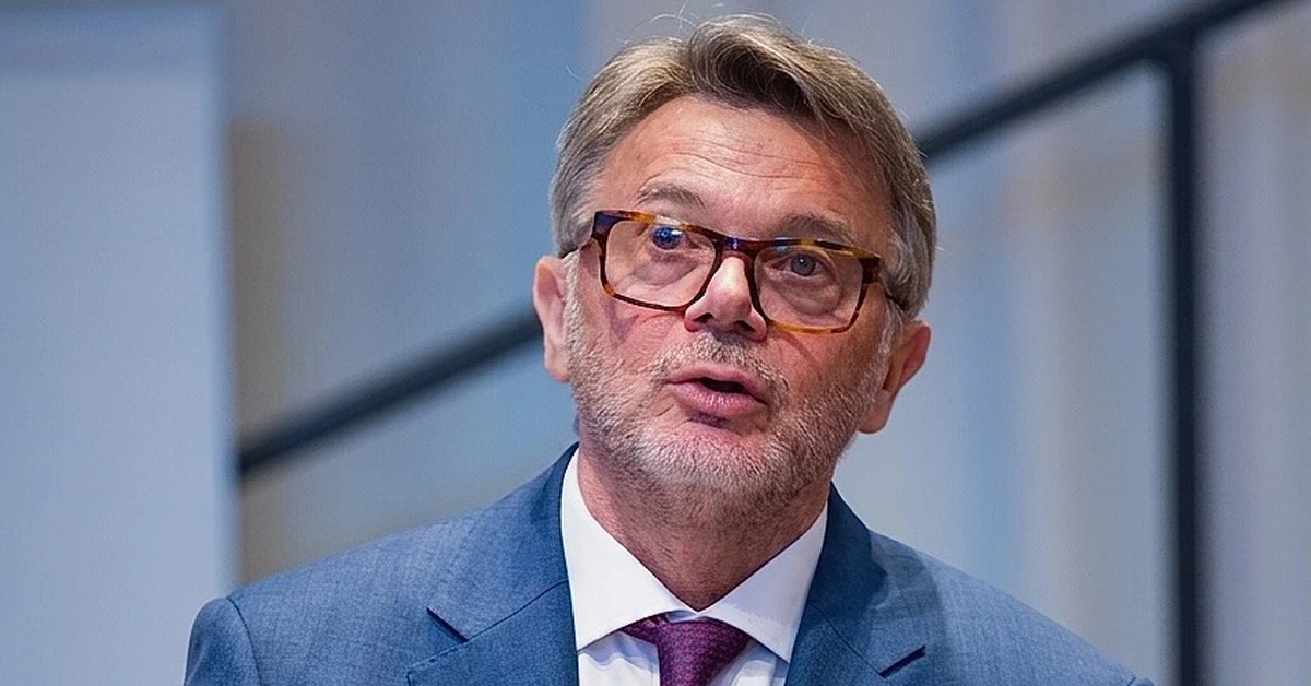 HLV Philippe Troussier: Nhật Bản hòa mà như thắng Hà Lan