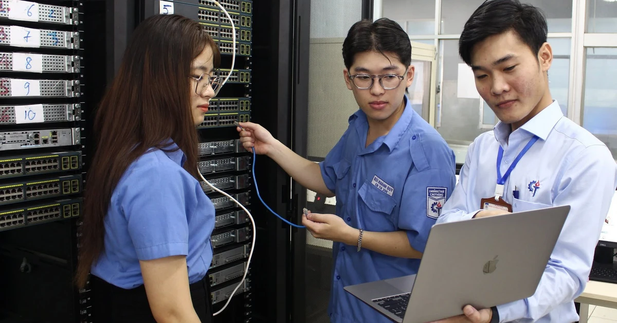 Ngành tự động hóa Trường CĐ Kỹ thuật Cao Thắng lấy 33 điểm học bạ