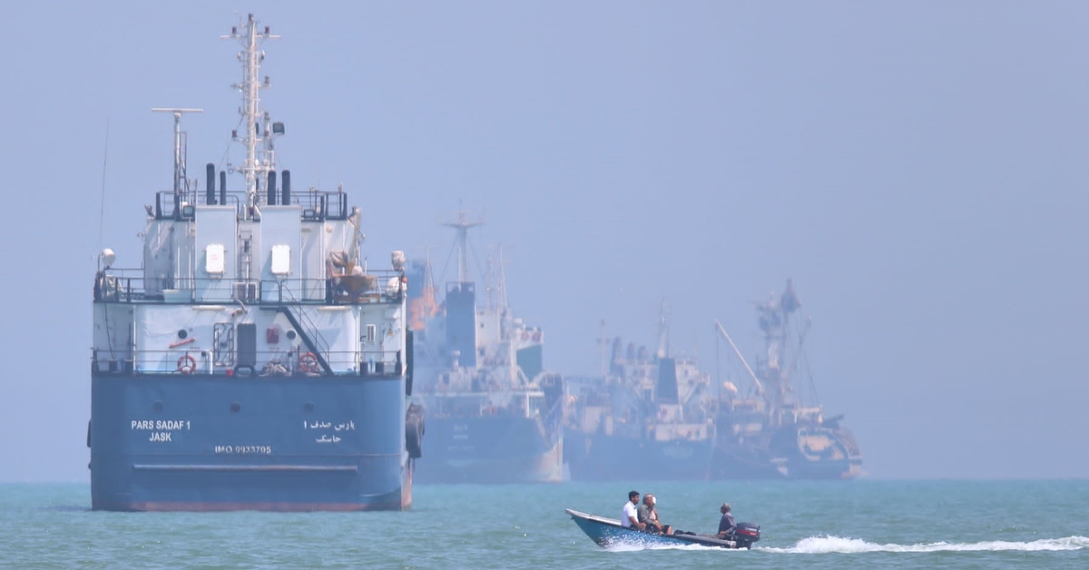Khơi thông Hormuz còn nhiều trắc trở