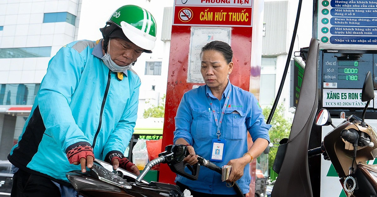Doanh nghiệp bán lẻ xăng dầu kêu chiết khấu thấp