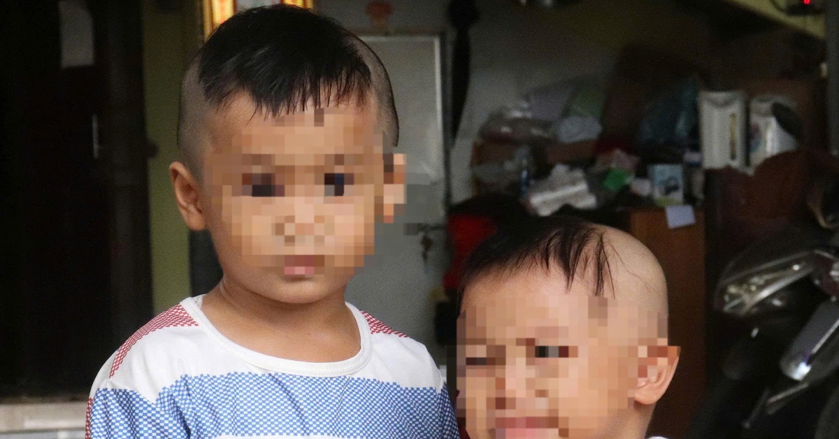 Hai trẻ nhỏ ở Vĩnh Long bị bỏ rơi trước cổng chùa giữa trời mưa