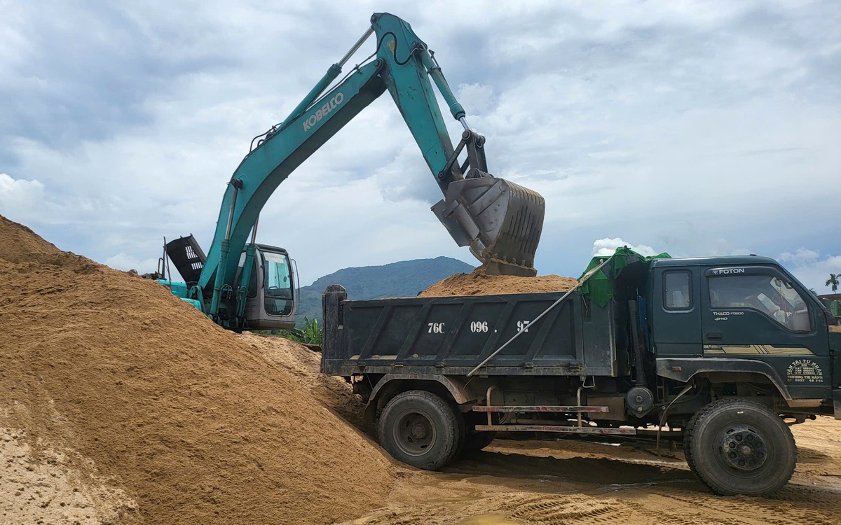 Quảng Ngãi đưa 57 mỏ khoáng sản ra đấu giá, có 27 mỏ cát