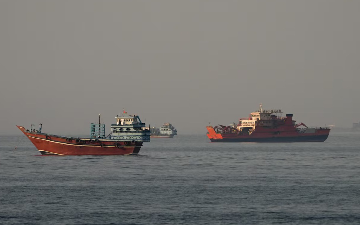 80 quả thủy lôi còn nằm dưới eo biển Hormuz, tàu thuyền chưa thể qua lại bình thường