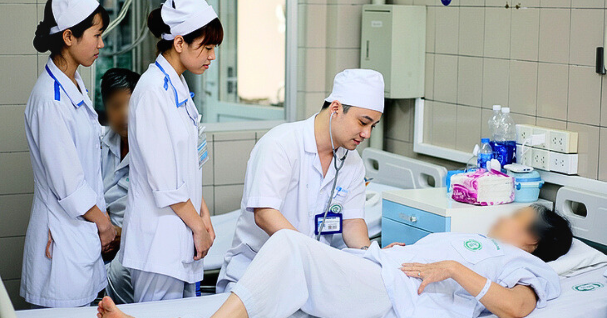Chính thức tăng phụ cấp đặc thù cho nhân viên y tế, có hiệu lực từ 15-7