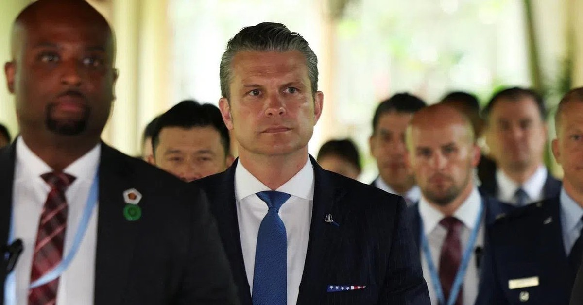 Ông Hegseth lại gạch tên loạt sĩ quan nữ và người da màu khỏi danh sách thăng cấp