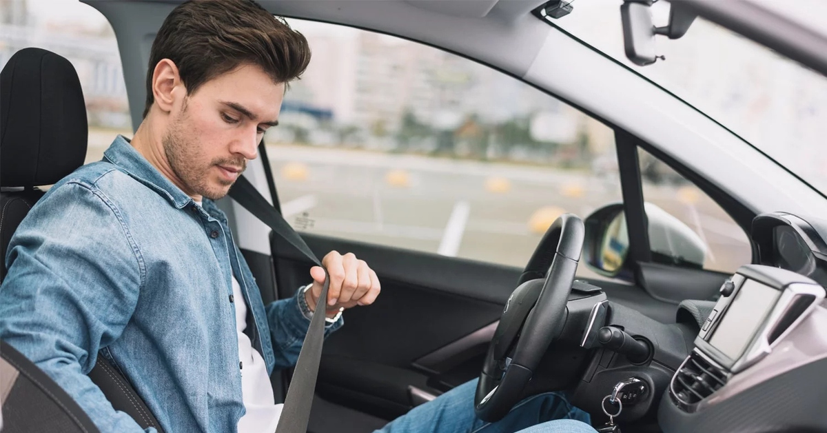 Ấn Độ: Cha vợ kiểm tra lịch sử phạt nguội mới chịu gả con gái