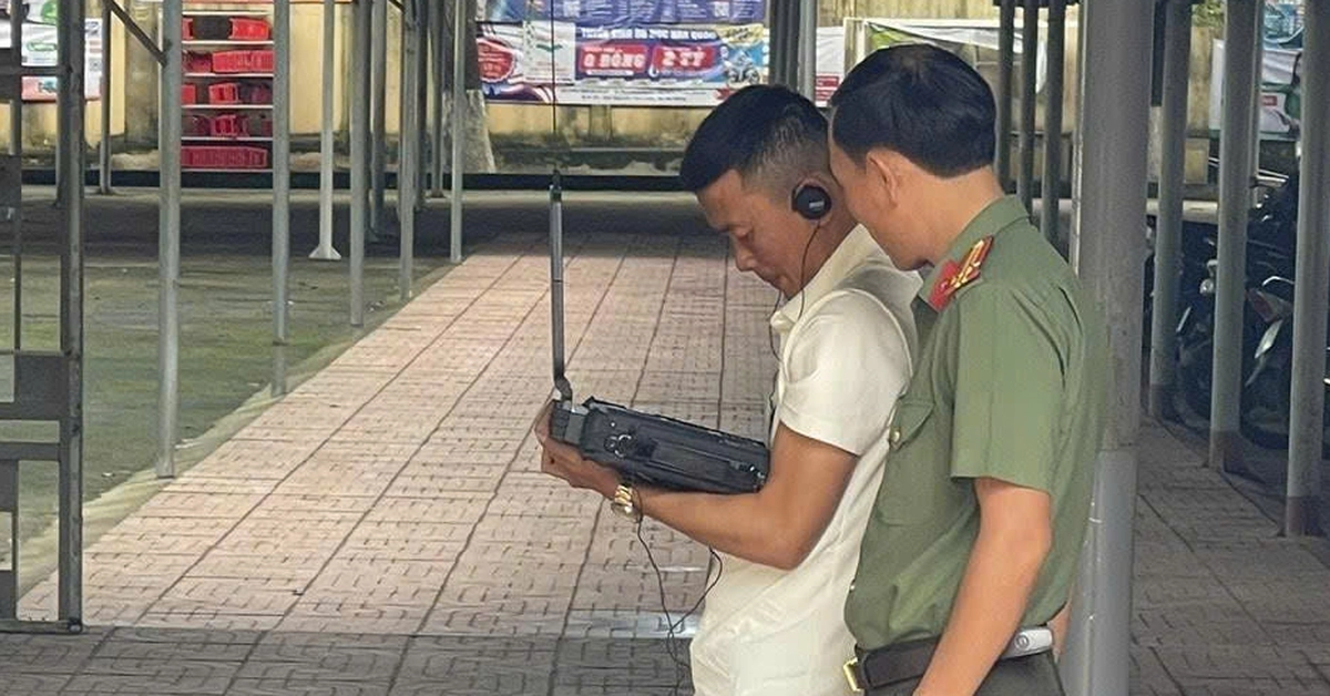 Quét tín hiệu lạ để ngăn gian lận thi tốt nghiệp THPT