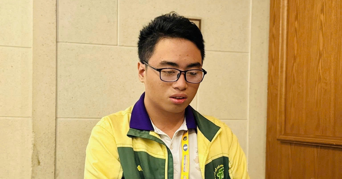 Rực sáng kỳ thủ 17 tuổi Việt Nam