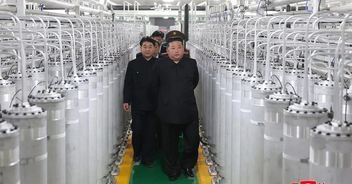 Ông Kim Jong Un tuyên bố sẽ mở rộng kho vũ khí hạt nhân 'theo cấp số nhân'
