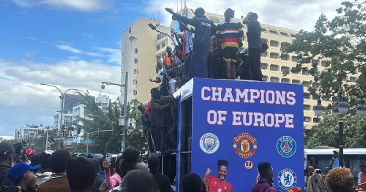 Nguyên nhân khiến CĐV Man United cầm đầu buổi diễu hành chế giễu Arsenal