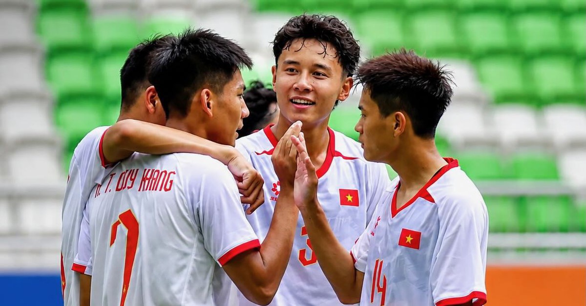Trung vệ Nguyễn Quốc Khánh của U19 Việt Nam có IELTS 7.0