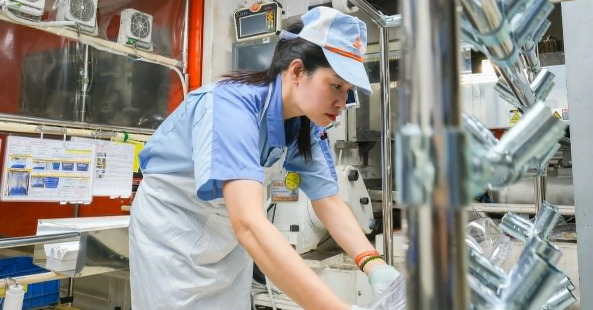 Tin tức sáng 6-6: Công đoàn sẽ đề xuất tăng lương tối thiểu, điều chỉnh vùng lương