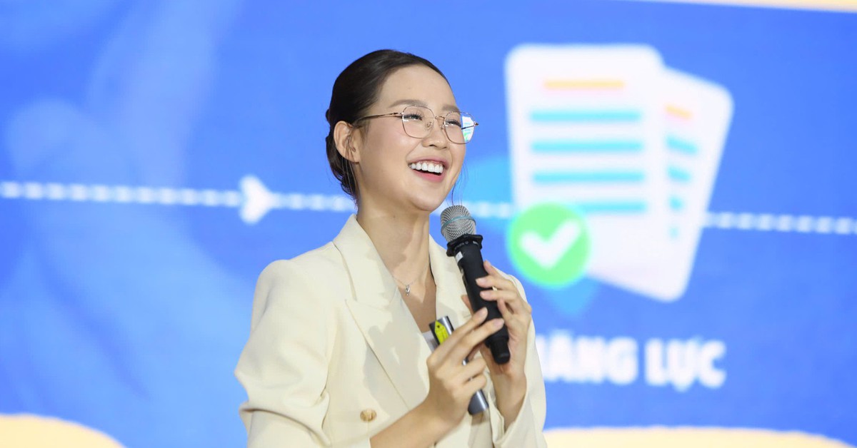 Hoa hậu Lê Nguyễn Bảo Ngọc nói về 'công việc xanh' cho người trẻ