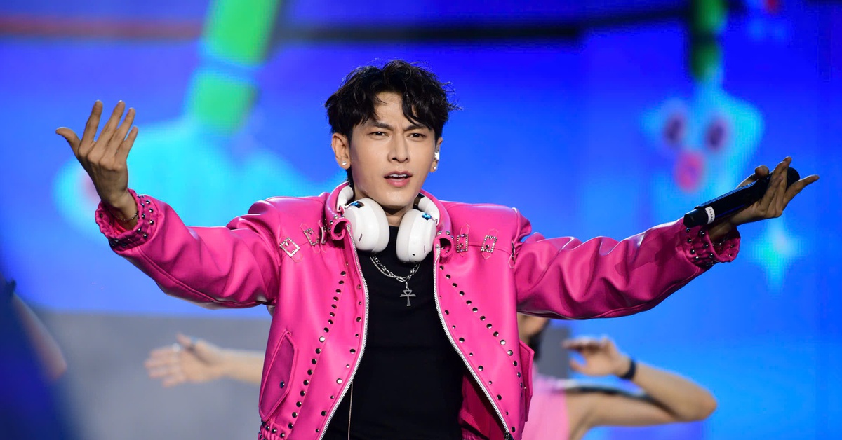 E-Concert bùng nổ khi dàn sao không chỉ hát mà còn tặng quà