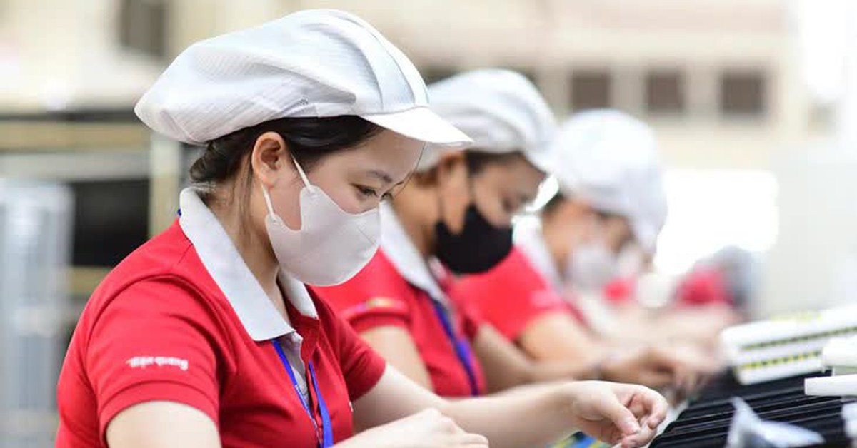Đề xuất lộ trình giảm giờ làm xuống 40 - 44 giờ/tuần, chuyên gia nói 'thời điểm đã chín muồi'