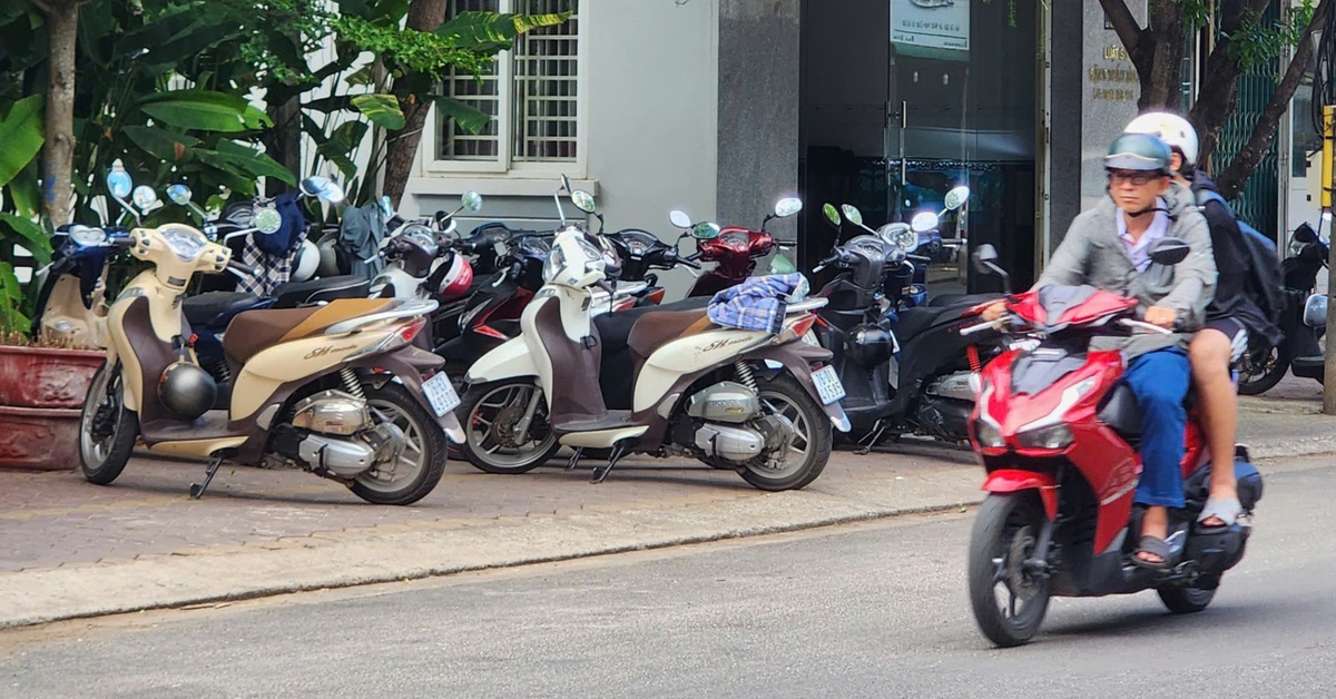 Quảng Ngãi thu phí sử dụng tạm thời vỉa hè, lòng đường từ 1-7: Ai phải nộp, ai được miễn?