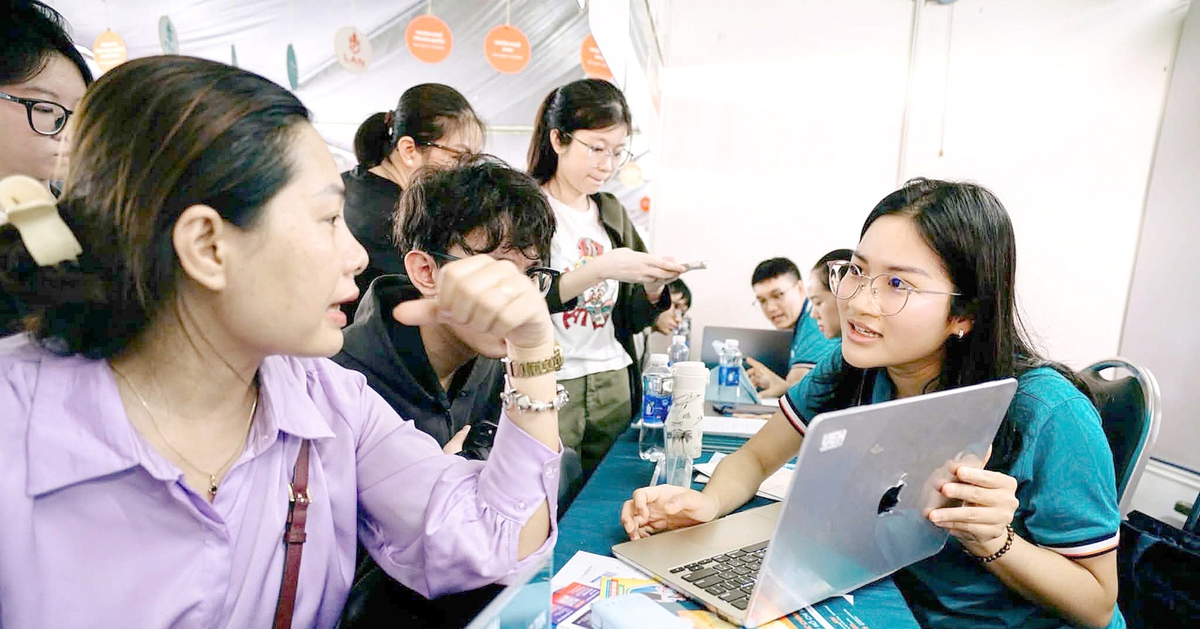 Ngày hội không nên bỏ lỡ trước giờ chốt nguyện vọng đại học