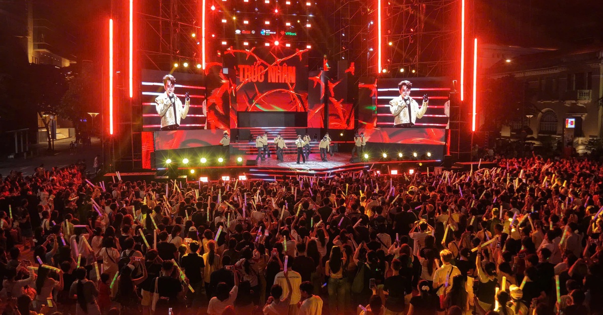E-Concert bùng nổ cảm xúc tại Ngày Tài chính số 2026