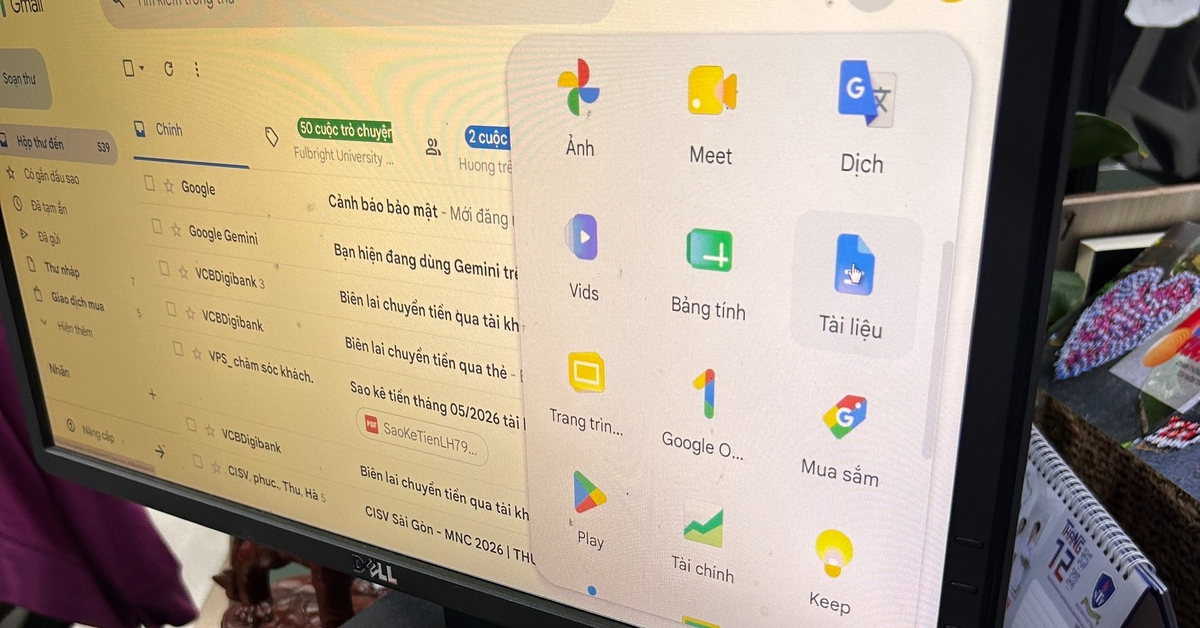 Từ câu hỏi 'cài lậu được không?' đến 'bản quyền xài được bao lâu?'
