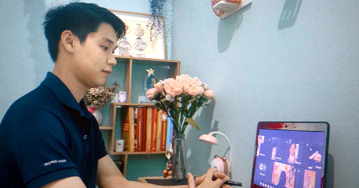 Lớp học luyện thi 0 đồng của anh cảnh sát