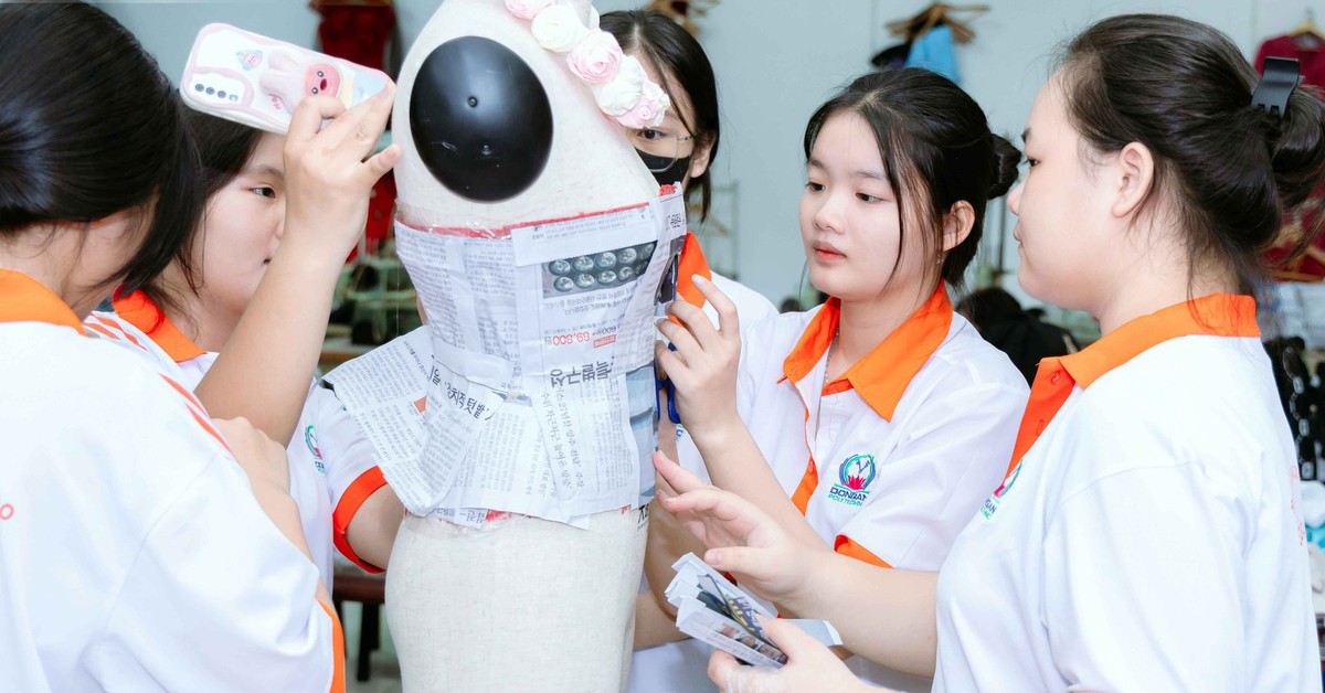 Chưa có điểm thi lớp 10, một trường cao đẳng đã tổ chức nhập học cho học sinh tốt nghiệp THCS
