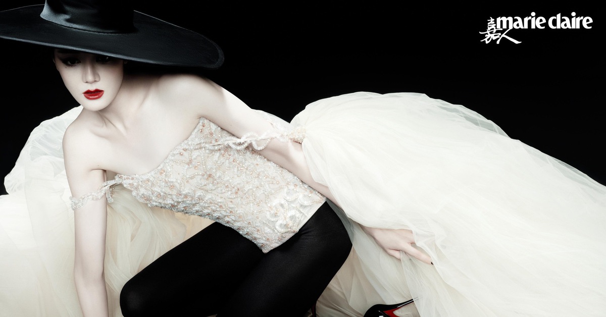 Địch Lệ Nhiệt Ba chọn thiết kế của Phan Huy chụp bìa Marie Claire