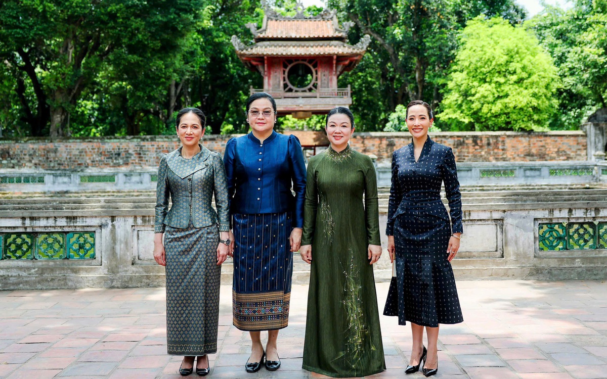 Phu nhân Thủ tướng Lê Minh Hưng cùng Phu nhân Thủ tướng 3 nư