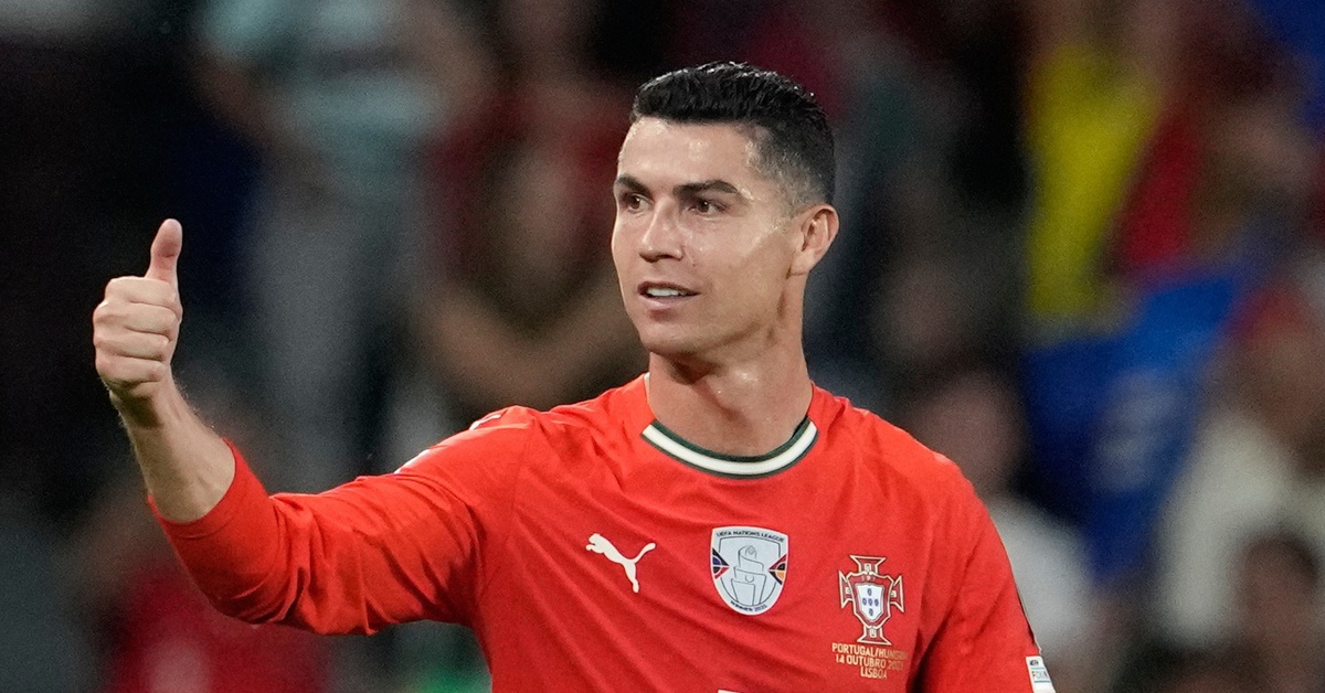 Cristiano Ronaldo (Bồ Đào Nha) Cristiano Ronaldo (Bồ Đào Nha)