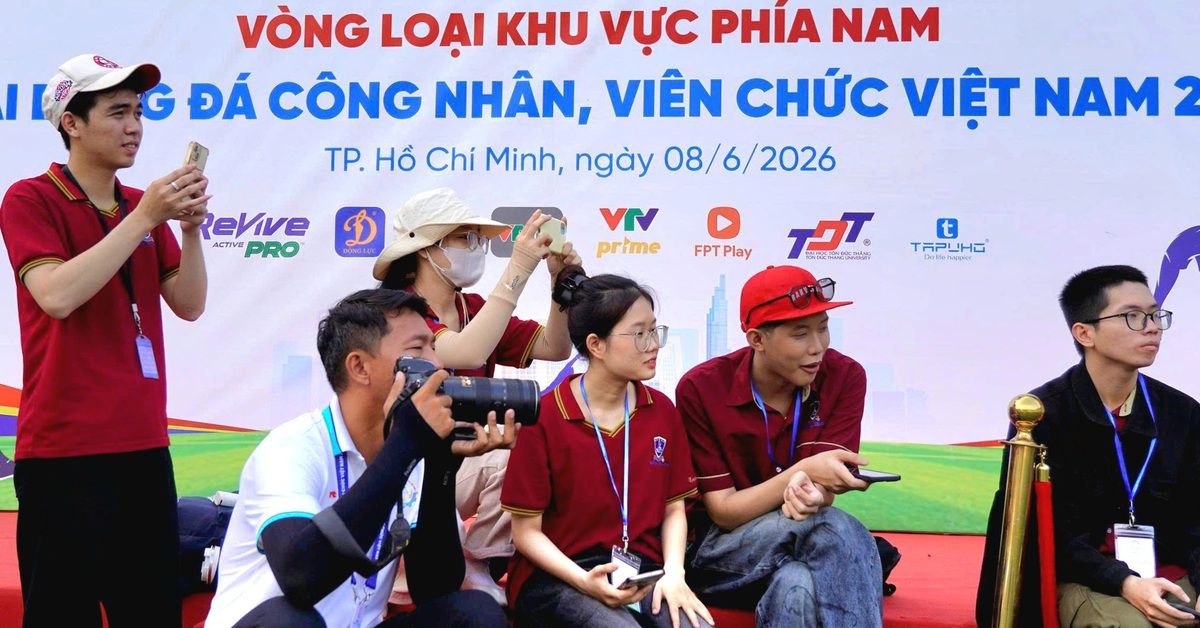 Trải nghiệm đáng nhớ của sinh viên tại Giải bóng đá công nhân, viên chức Việt Nam