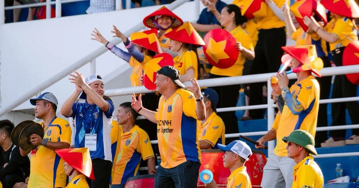 Chơi lớn trước trận bóng lịch sử, CLB Bắc Ninh tài trợ miễn phí xe và vé cho CĐV vào Hà Tĩnh