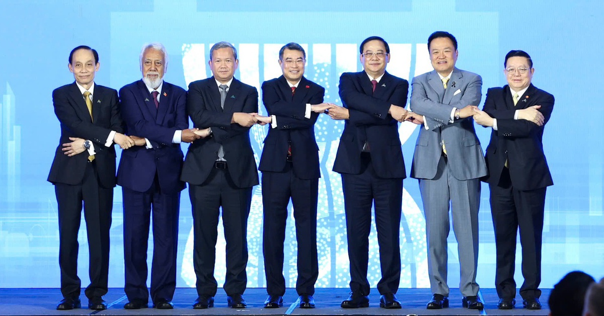 5 nhà lãnh đạo ASEAN kêu gọi đoàn kết, tự cường và chủ động định hình tương lai