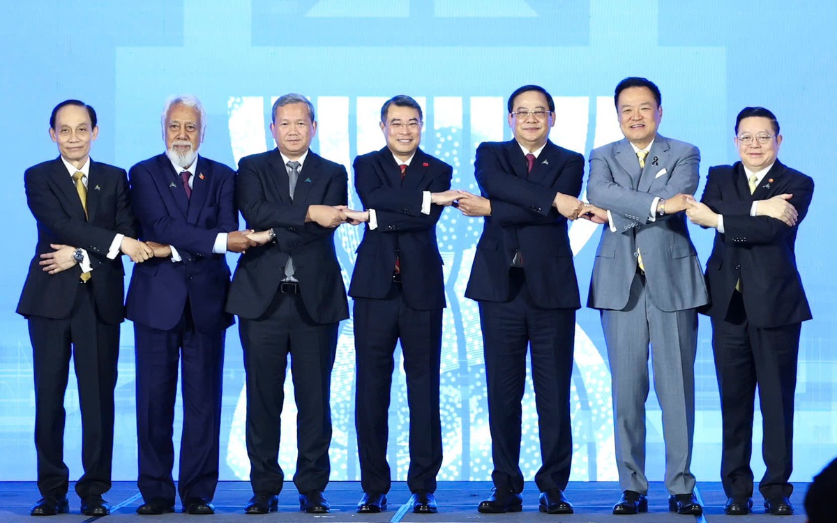 5 nhà lãnh đạo ASEAN kêu gọi đoàn kết, tự cường và